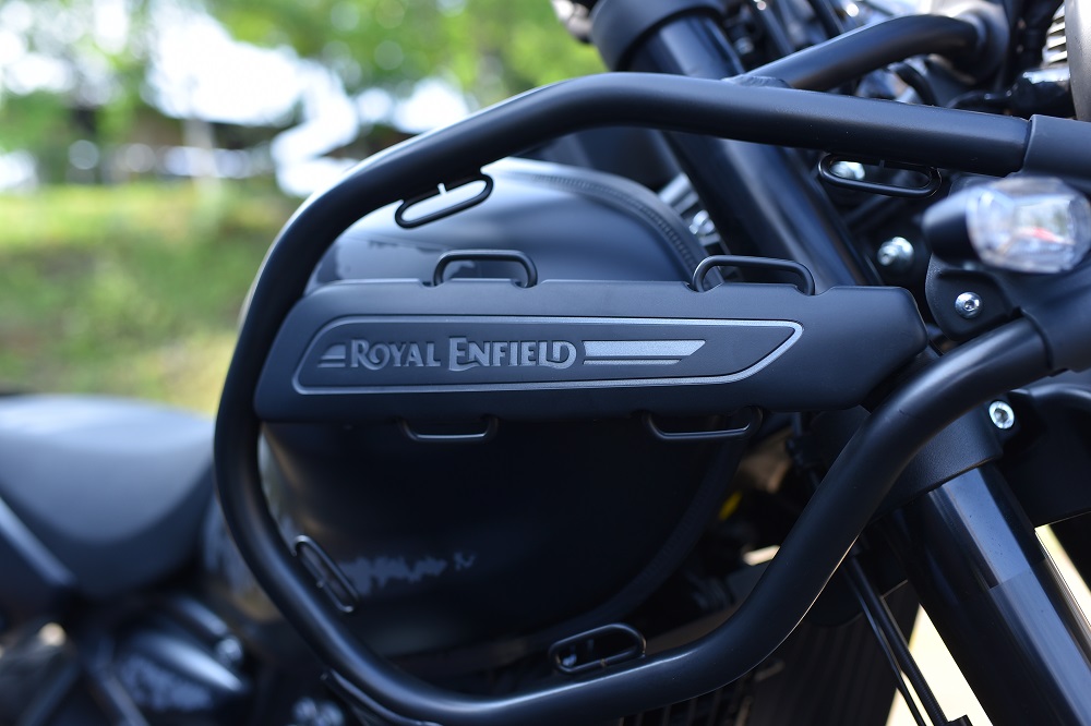 Royal Enfield Himalayan Mana Black 2026
