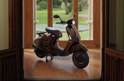 Vespa 946 Horse Launches in Indonesia, Limited Edition Lunar Collection Celebrates Year of the Horse