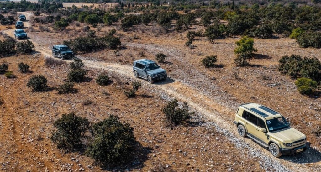 iCAR V27 Golden REEV Review, 160 KM Test Drive, 1,000 KM Range and Extreme Off-Road Capability