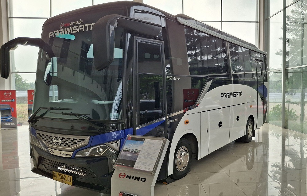 Hino GB 150 AT Euro4 Joins Laskad Trans Fleet